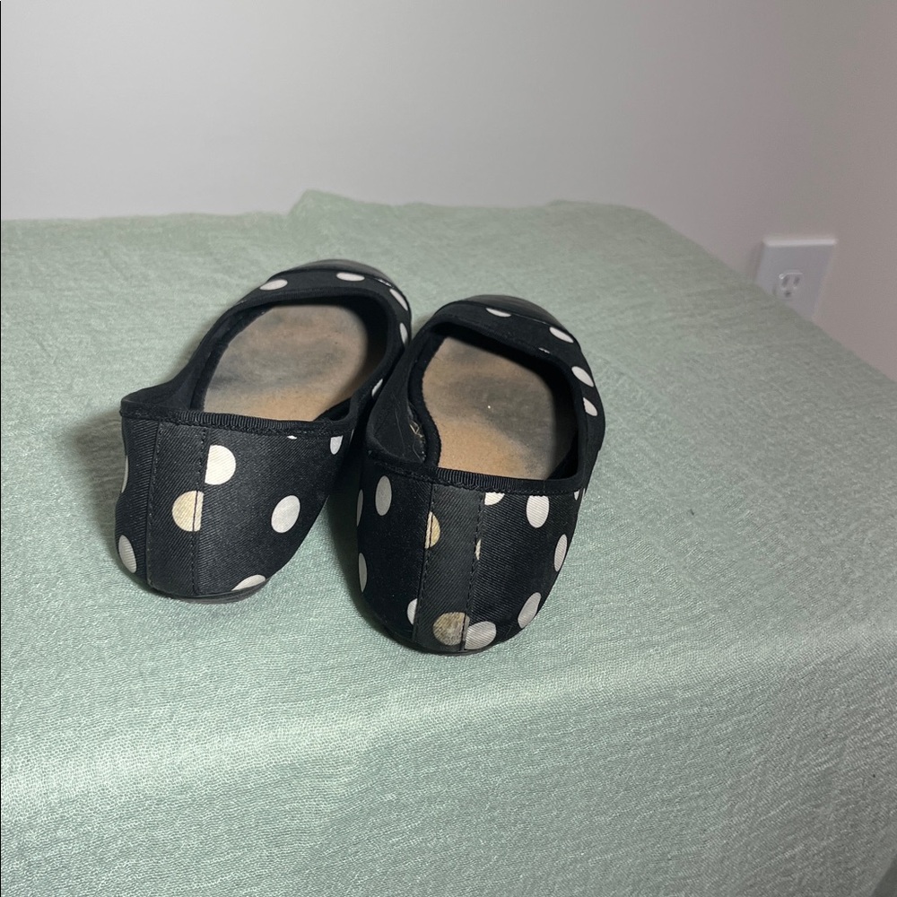 Old Navy Black and White Polka Dot Flats - Picture 4 of 5